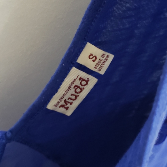 Blue shirts - Picture 3 of 3